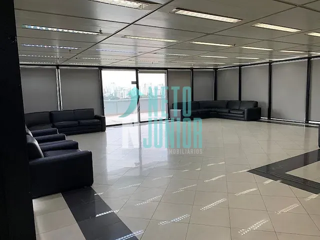 Conjunto com 589m², para alugar, no bairro Brooklin em São Paulo