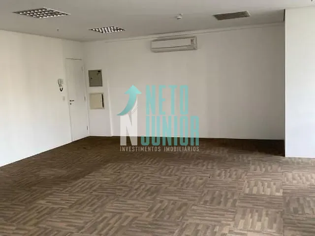 Conjunto com 82m², à venda, no bairro Chácara Santo Antônio em São Paulo