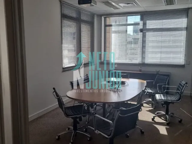 Conjunto com 726m², para alugar, no bairro Itaim Bibi em São Paulo