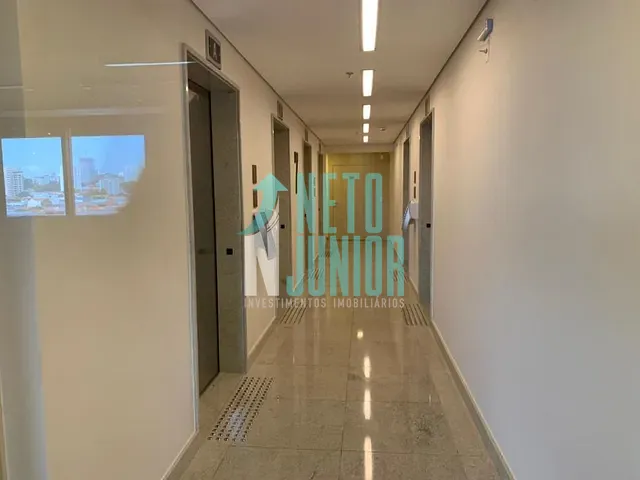 Conjunto com 300m², para alugar, no bairro Chácara Santo Antônio (Zona Sul) em São Paulo