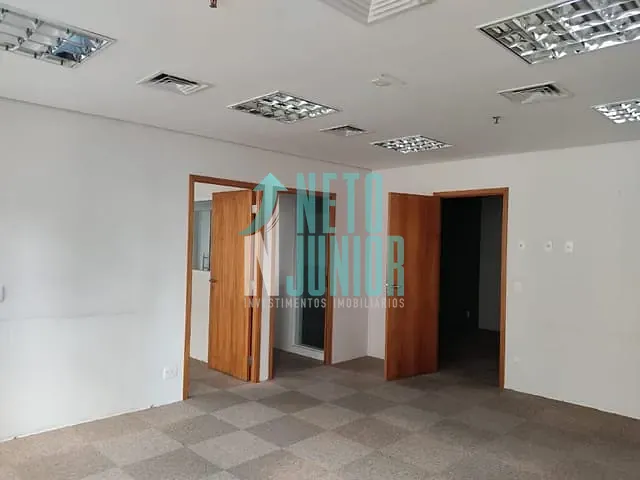 Conjunto com 160m², para alugar, no bairro Pinheiros em São Paulo