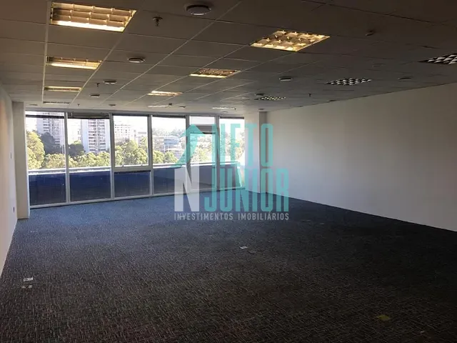 Conjunto com 107m², para alugar, no bairro Brooklin Paulista em São Paulo