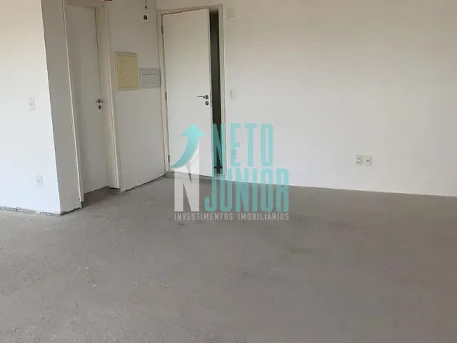 Conjunto com 45m², para alugar, no bairro Vila Almeida em São Paulo