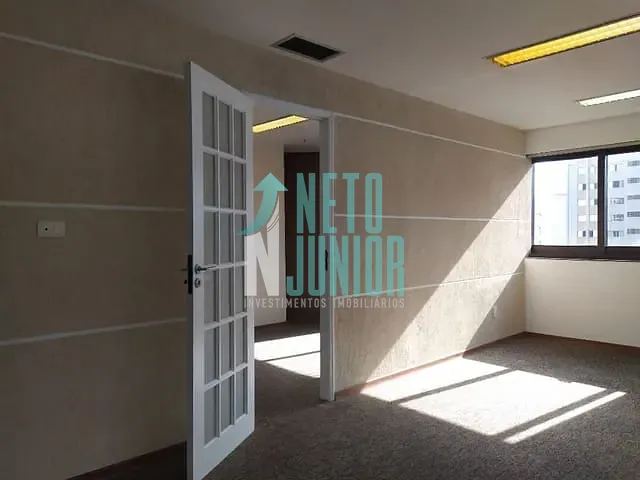 Conjunto com 50m², para alugar, no bairro Moema em São Paulo