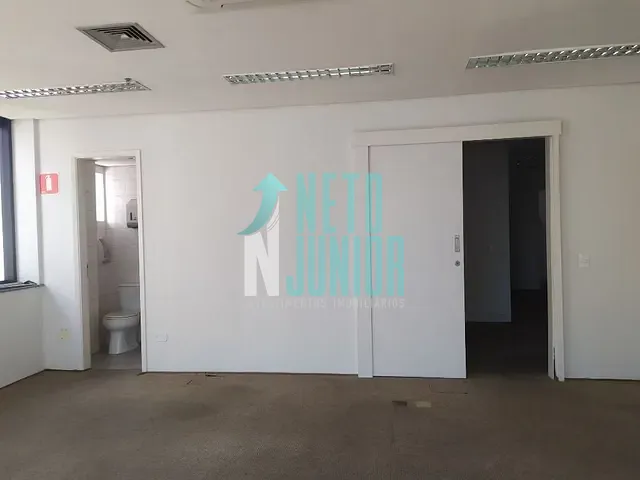 Conjunto com 135m², à venda, no bairro Indianópolis em São Paulo
