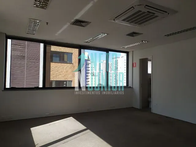 Conjunto com 135m², à venda, no bairro Indianópolis em São Paulo