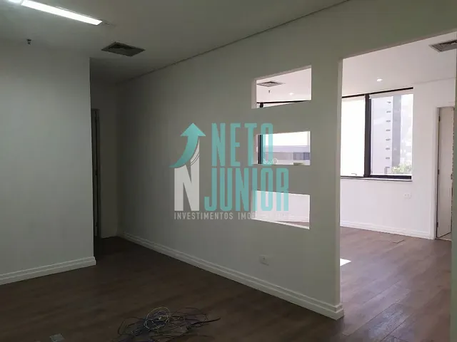 Conjunto com 44m², para alugar, no bairro Indianópolis em São Paulo