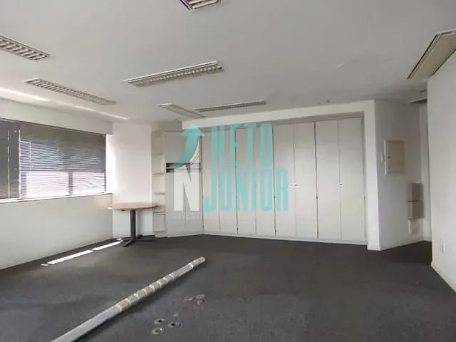 Conjunto com 450m², à venda, no bairro Moema em São Paulo