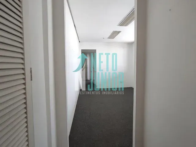 Conjunto com 450m², à venda, no bairro Moema em São Paulo