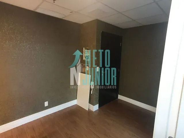Conjunto com 40m², à venda ou para alugar, no bairro Vila Gertrudes em São Paulo