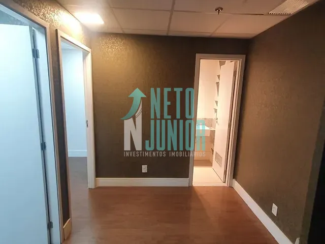 Conjunto com 40m², à venda ou para alugar, no bairro Vila Gertrudes em São Paulo