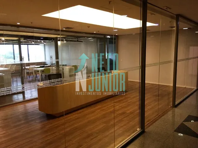 Conjunto com 922m², para alugar, no bairro Cidade Monções em São Paulo