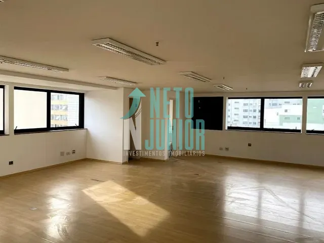 Conjunto com 130m², à venda ou para alugar, no bairro Santa Cecilia em São Paulo