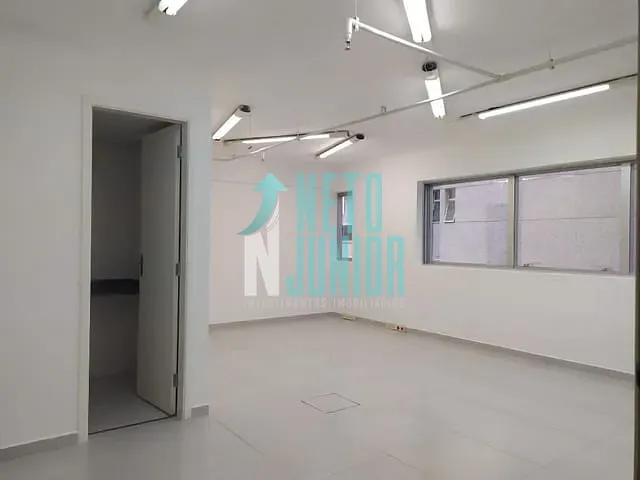 Conjunto com 76m², para alugar, no bairro Indianópolis em São Paulo