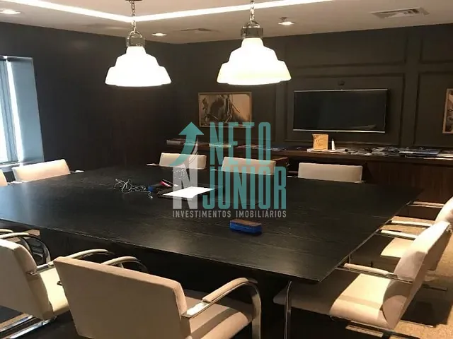 Conjunto com 165m², à venda ou para alugar, no bairro Itaim Bibi em São Paulo