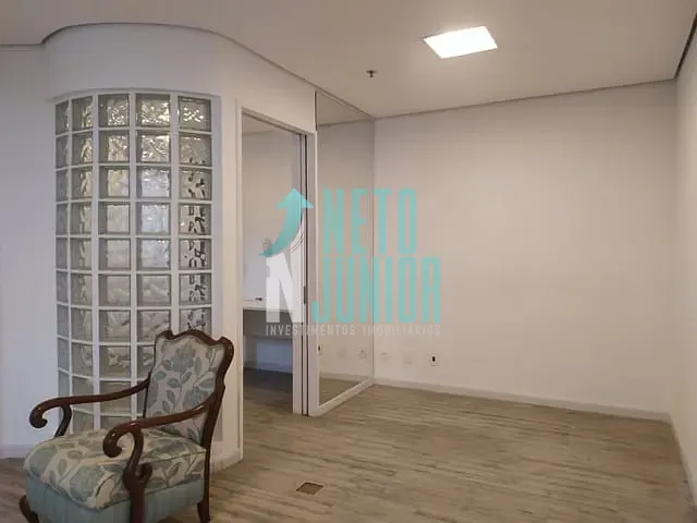 Conjunto com 30m², para alugar, no bairro Indianópolis em São Paulo
