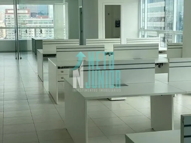 Conjunto com 165m², para alugar, no bairro Jardim das Acácias em São Paulo