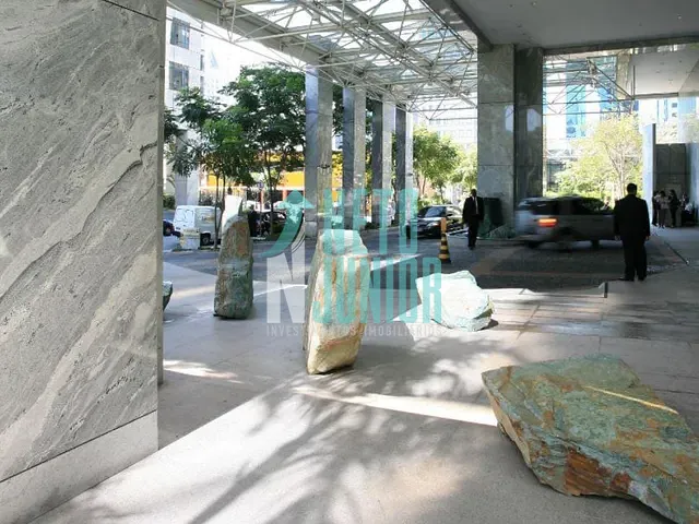 Conjunto com 866m², à venda ou para alugar, no bairro Cidade Monções em São Paulo