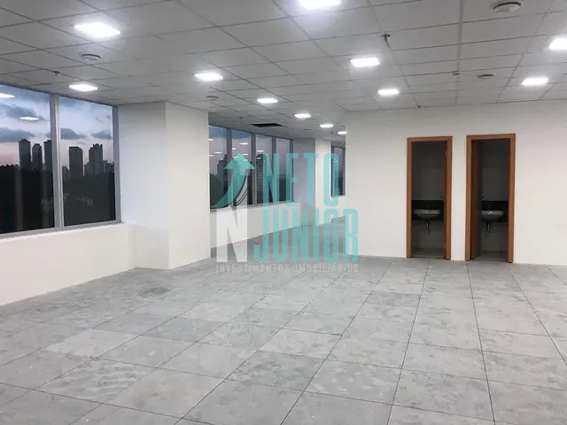 Conjunto com 142m², para alugar, no bairro Brooklin Paulista em São Paulo