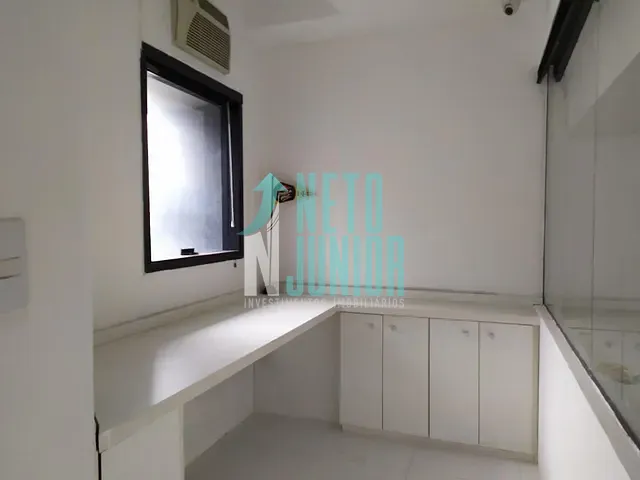 Conjunto com 84m², à venda ou para alugar, no bairro Moema em São Paulo