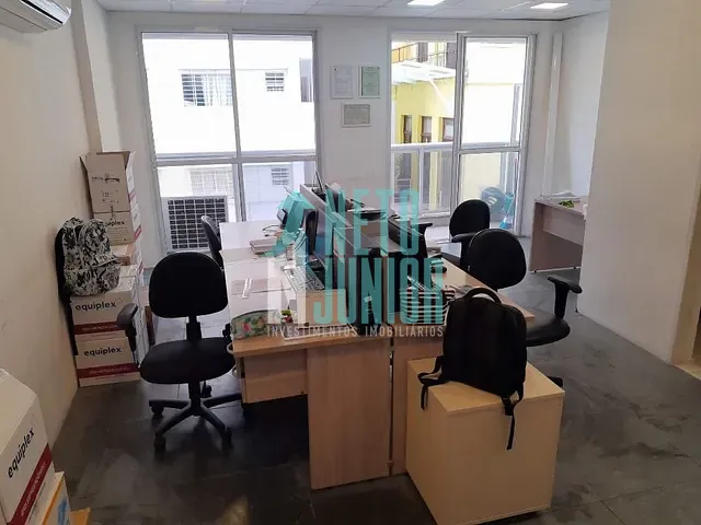 Conjunto comercial com 37m², à venda, no bairro Liberdade em São Paulo