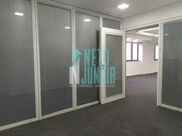 Conjunto com 260m², à venda ou para alugar, no bairro Indianópolis em São Paulo