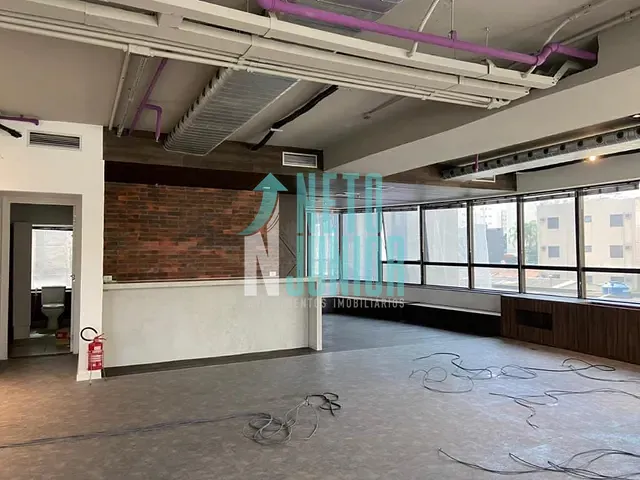 Conjunto com 360m², para alugar, no bairro Vila Nova Conceição em São Paulo