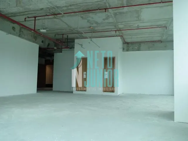 Conjunto com 122m², à venda ou para alugar, no bairro Brooklin Paulista em São Paulo