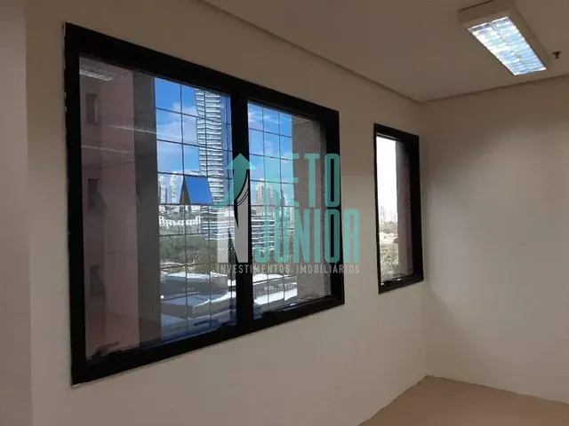 Conjunto com 74m², à venda ou para alugar, no bairro Vila Olímpia em São Paulo