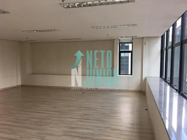 Conjunto com 94m², para alugar, no bairro Vila Olímpia em São Paulo