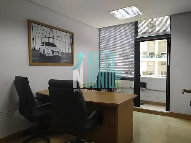Conjunto com 148m², para alugar, no bairro Indianópolis em São Paulo