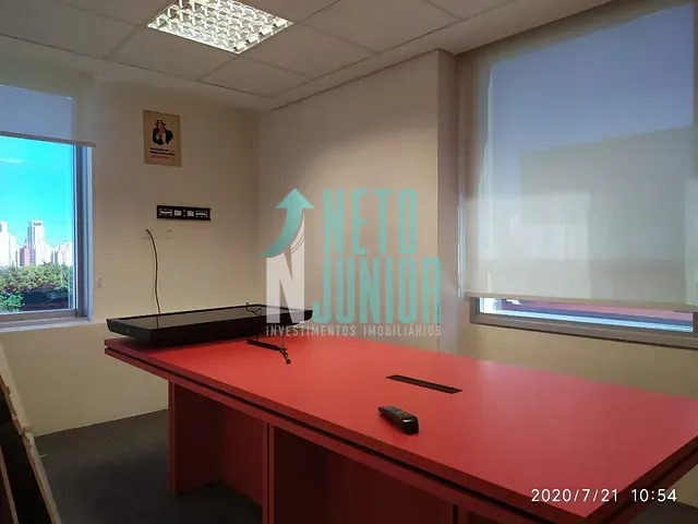 Conjunto com 256m², para alugar, no bairro moema em São Paulo