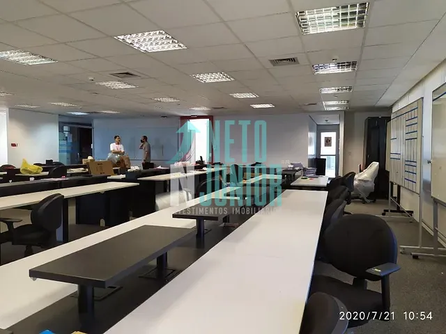 Conjunto com 256m², para alugar, no bairro moema em São Paulo