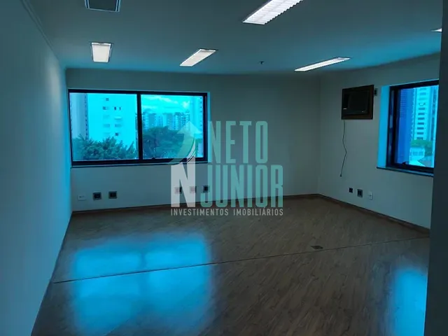 Conjunto com 35m², à venda, no bairro Chácara Santo Antônio em São Paulo