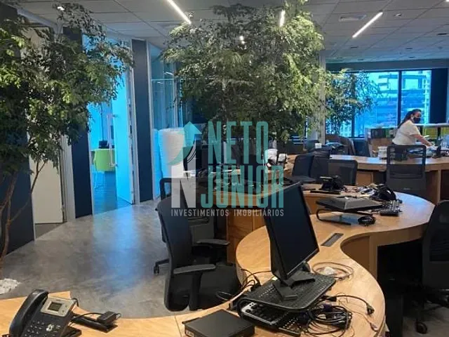 Conjunto com 565m², para alugar, no bairro Vila Nova Conceição em São Paulo
