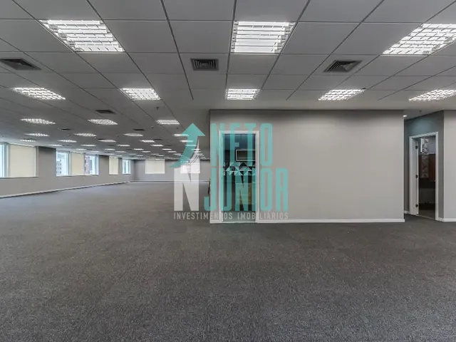 Conjunto com 503m², para alugar, no bairro Santo Amaro em São Paulo