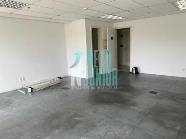 Conjunto com 45m², para alugar, no bairro Vila Almeida em São Paulo