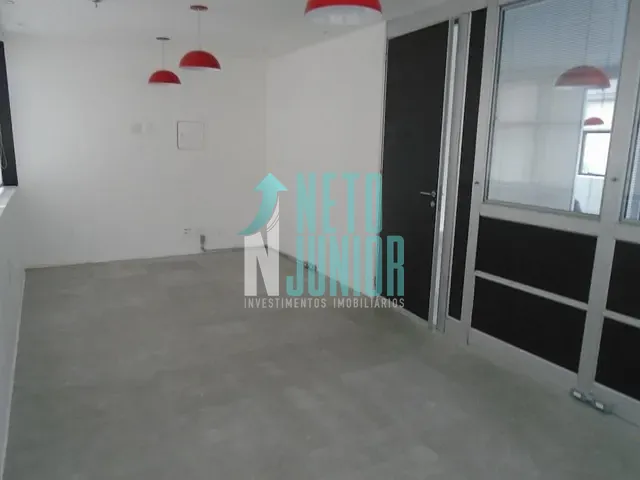 Conjunto com 112m², à venda ou para alugar, no bairro Moema em São Paulo