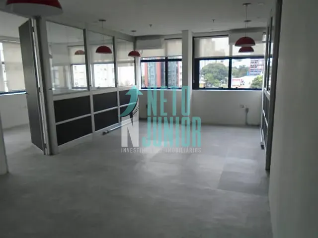 Conjunto com 112m², à venda ou para alugar, no bairro Moema em São Paulo