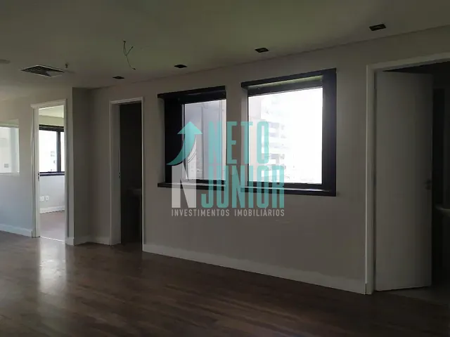 Conjunto com 126m², para alugar, no bairro Indianópolis em São Paulo
