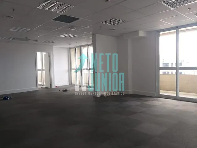Conjunto com 80m², para alugar, no bairro Chácara Santo Antônio em São Paulo