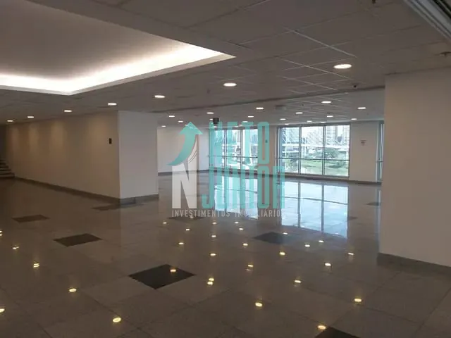 Conjunto com 504m², para alugar, no bairro Brooklin Paulista em São Paulo