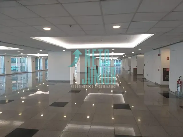 Conjunto com 1000m², para alugar, no bairro Brooklin Paulista em São Paulo