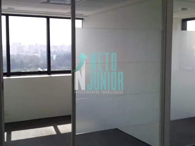 Conjunto com 184m², para alugar, no bairro Itaim Bibi em São Paulo