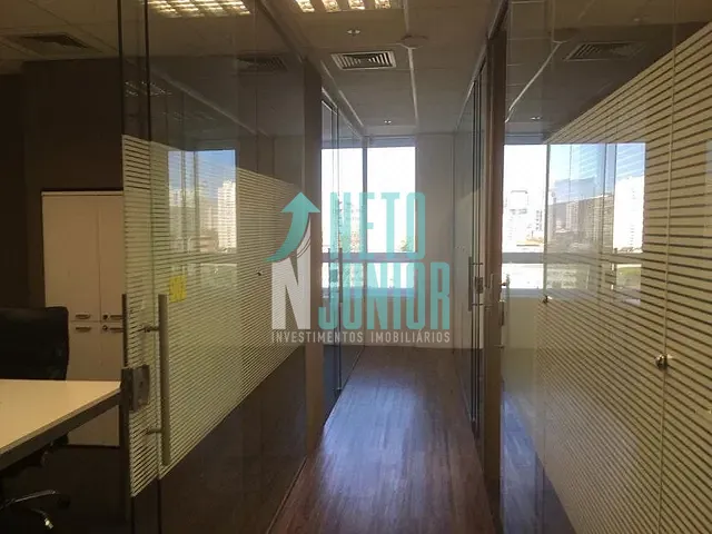 Conjunto com 257m², para alugar, no bairro Brooklin Paulista em São Paulo