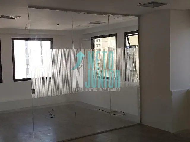 Conjunto com 200m², à venda, no bairro Itaim Bibi em São Paulo