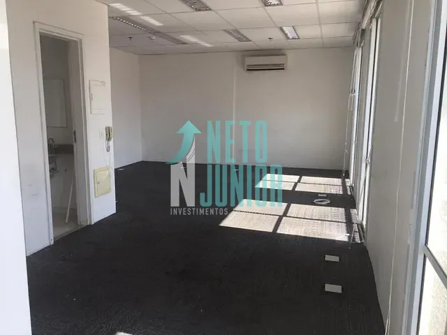 Conjunto com 90m², para alugar, no bairro Pinheiros em São Paulo