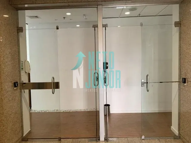 Conjunto com 589m², para alugar, no bairro Brooklin Novo em São Paulo