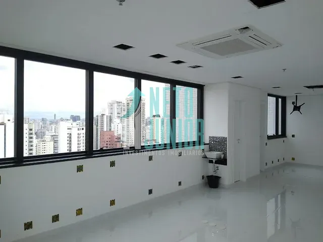Conjunto com 50m², à venda ou para alugar, no bairro Santo Amaro em São Paulo