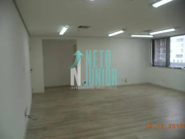 Conjunto com 49m², à venda, no bairro Indianópolis em São Paulo